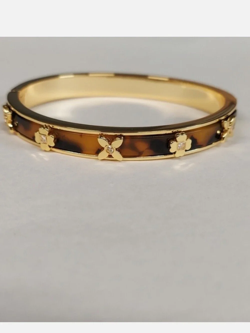 Kate Spade New York Breeze Along Hinged Bangle Bracelet - Picture 5 of 10